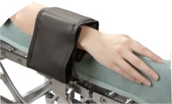 Armfixiergurt aus langjährig haltbarem Kunstleder